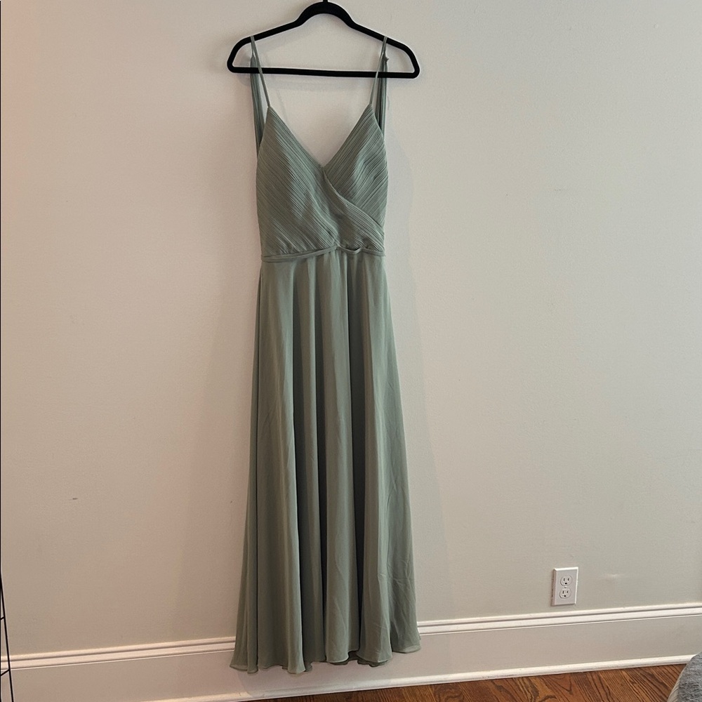 Dear Cleo Elegant Sage Formal/Bridesmaid Dress, size 6, spaghetti strap